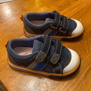 See Kai Run toddler boy shoes size 8